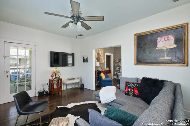 636 W Hollywood Ave. San Antonio, TX 78212