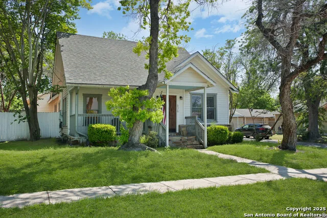 636 W Hollywood Ave. San Antonio, TX 78212