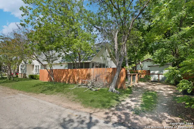 636 W Hollywood Ave. San Antonio, TX 78212