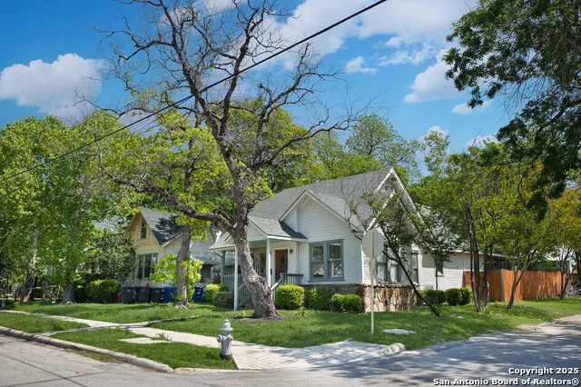 636 W Hollywood Ave. San Antonio, TX 78212