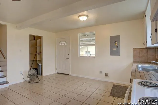 1176 Old Adams Pleasanton, TX 78064