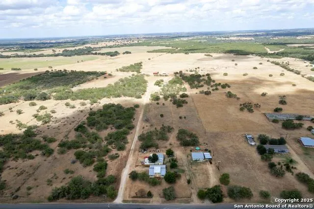 1176 Old Adams Pleasanton, TX 78064