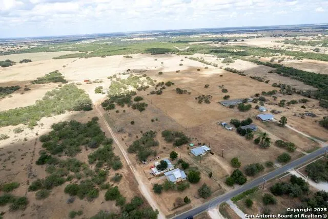 1176 Old Adams Pleasanton, TX 78064
