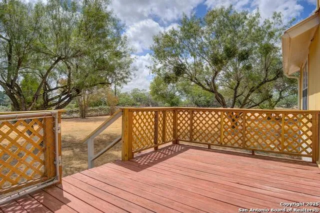 1176 Old Adams Pleasanton, TX 78064