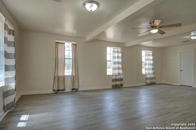 1176 Old Adams Pleasanton, TX 78064
