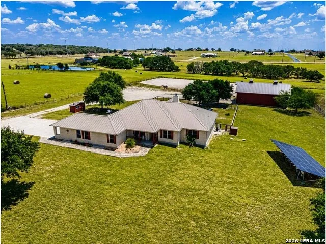 119 SCENIC HILLS La Vernia, TX 78121