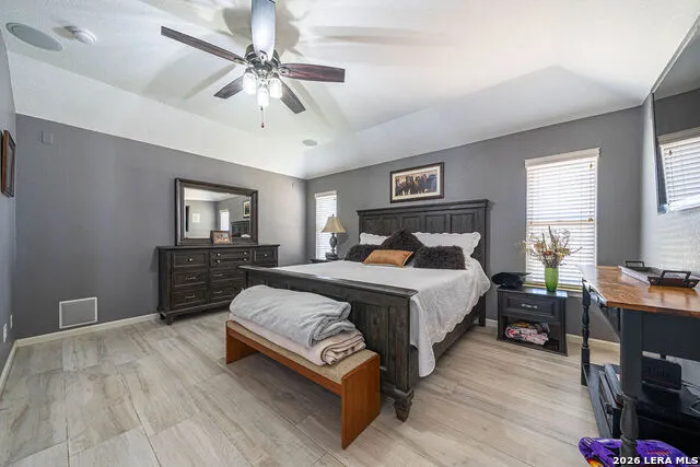 119 SCENIC HILLS La Vernia, TX 78121