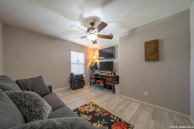 119 SCENIC HILLS La Vernia, TX 78121