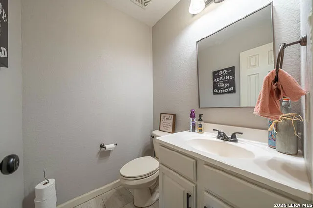 119 SCENIC HILLS La Vernia, TX 78121