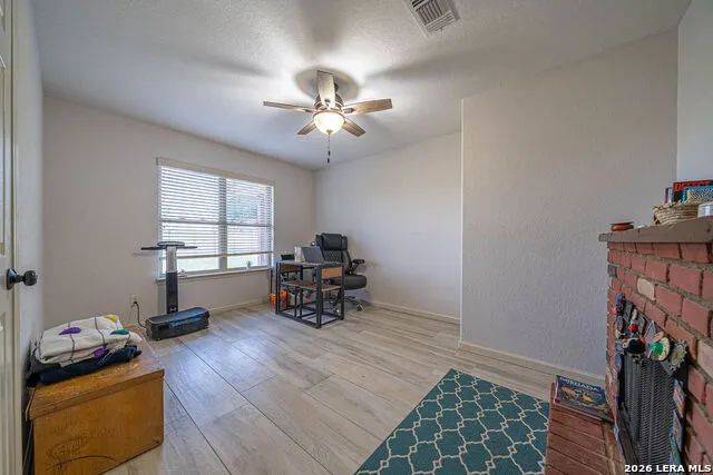 119 SCENIC HILLS La Vernia, TX 78121