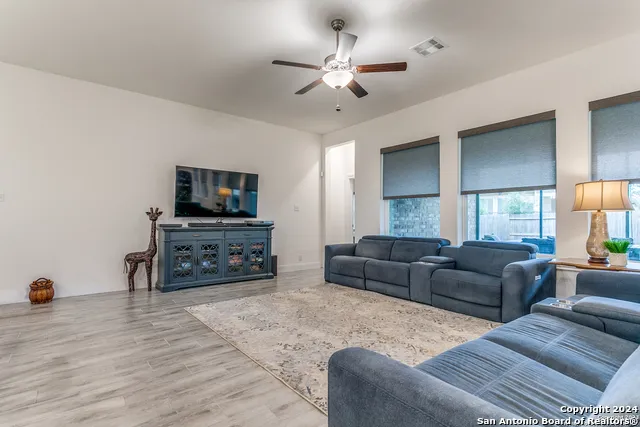 355 BORCHERS BLVD New Braunfels, TX 78132