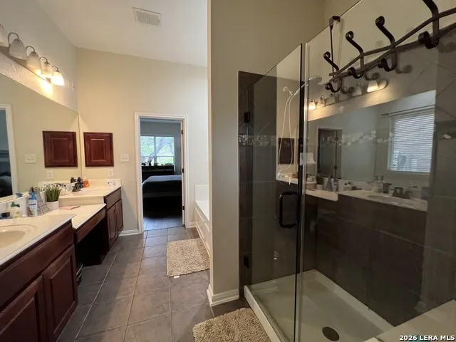 1346 desert link San Antonio, TX 78254