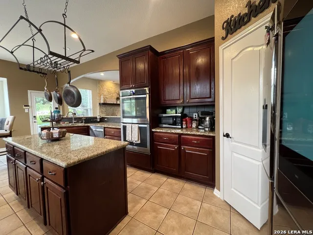 1346 desert link San Antonio, TX 78254