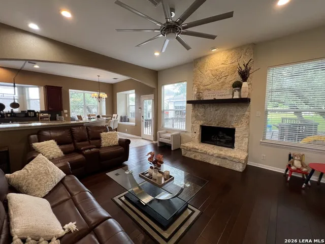 1346 desert link San Antonio, TX 78254