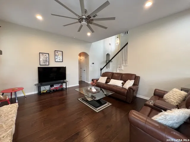 1346 desert link San Antonio, TX 78254