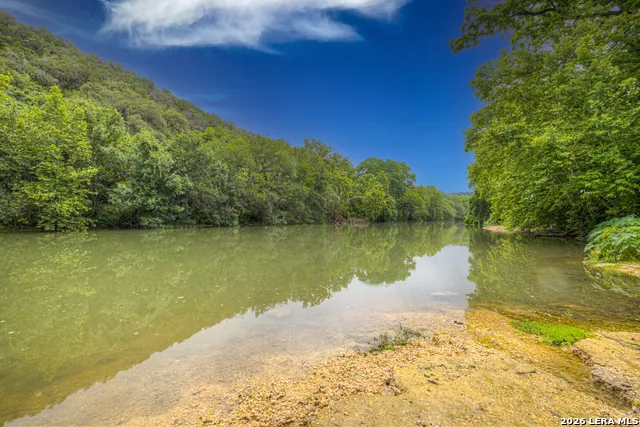 186 River Villas Ct New Braunfels, TX 78132