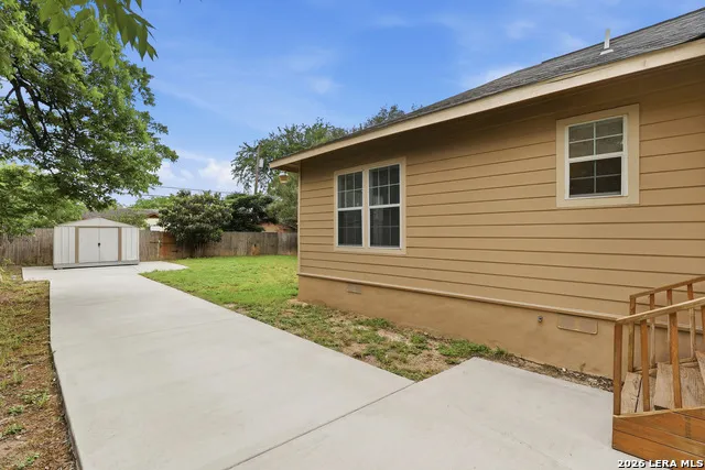 1030 W WINNIPEG AVE San Antonio, TX 78225