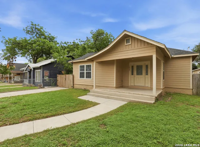 1030 W WINNIPEG AVE San Antonio, TX 78225