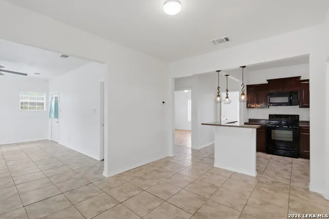 1030 W WINNIPEG AVE San Antonio, TX 78225