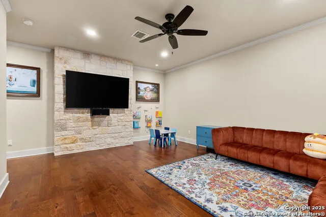 372 Shady Hollow New Braunfels, TX 78132