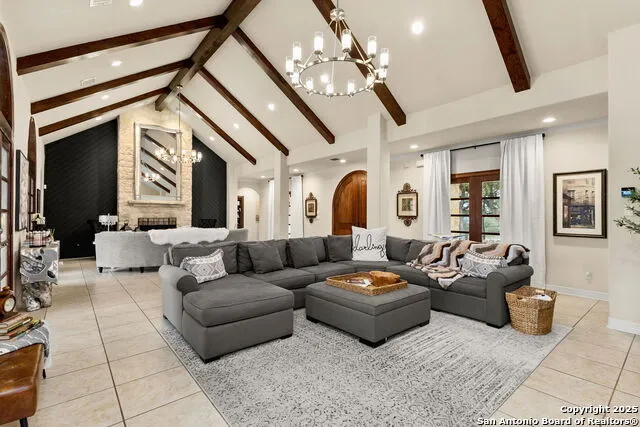 372 Shady Hollow New Braunfels, TX 78132