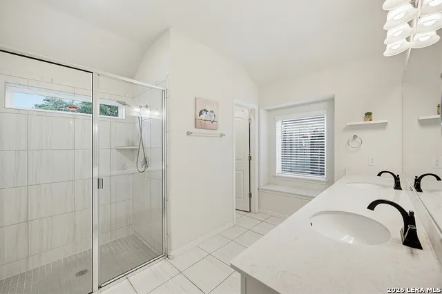 2055 COWAN DR New Braunfels, TX 78132