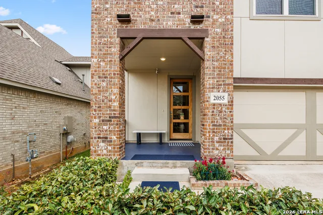 2055 COWAN DR New Braunfels, TX 78132