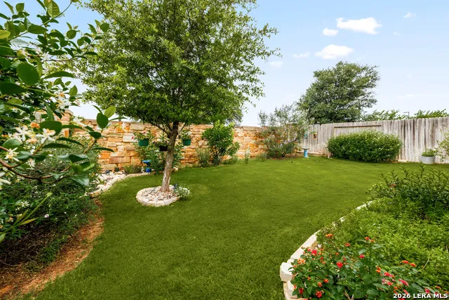 2055 COWAN DR New Braunfels, TX 78132