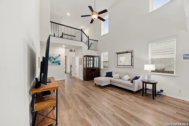 2055 COWAN DR New Braunfels, TX 78132