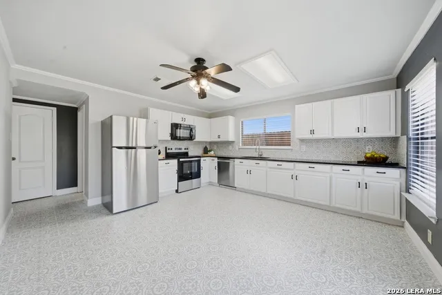 7019 Knights San Antonio, TX 78233