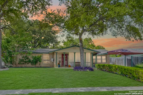 311 WARING DR