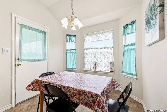 8426 PIGEONBERRY DR Converse, TX 78109