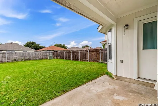 8426 PIGEONBERRY DR Converse, TX 78109