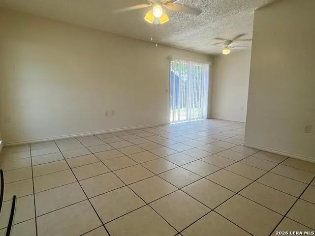 8806 WILD MDWS Converse, TX 78109