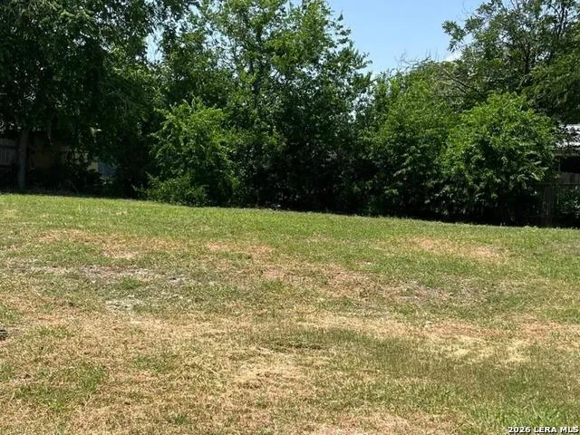 8806 WILD MDWS Converse, TX 78109