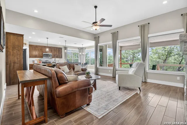 876 Primrose Path Canyon Lake, TX 78133