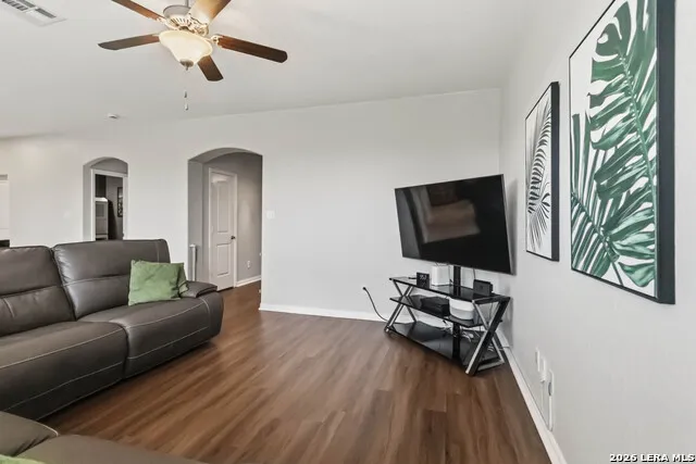 8120 Dublin Frst San Antonio, TX 78253