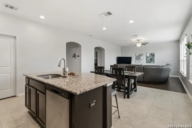 8120 Dublin Frst San Antonio, TX 78253