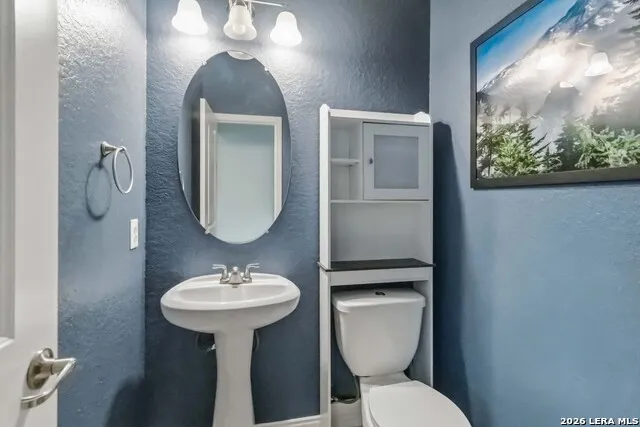 8120 Dublin Frst San Antonio, TX 78253