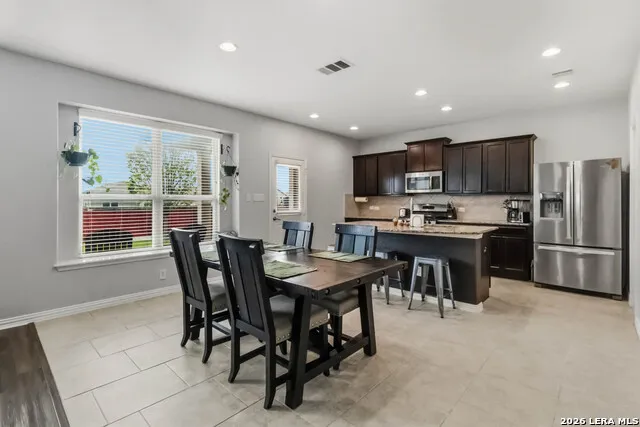 8120 Dublin Frst San Antonio, TX 78253