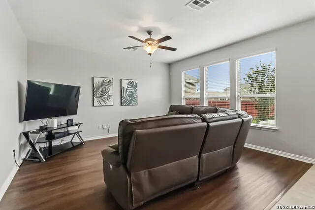 8120 Dublin Frst San Antonio, TX 78253