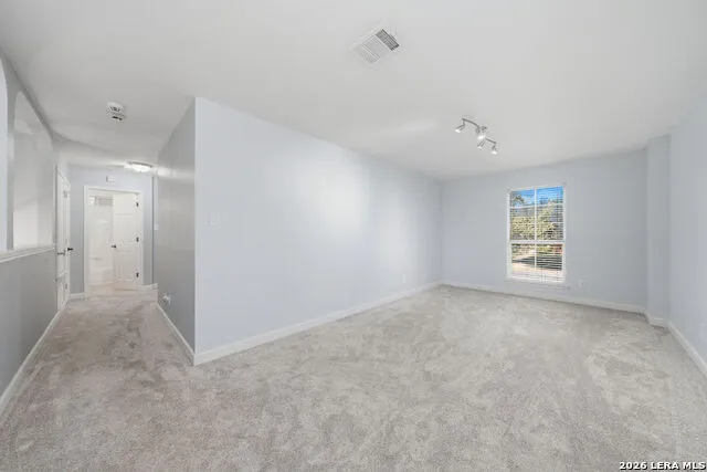 9002 LILAC HL Universal City, TX 78148