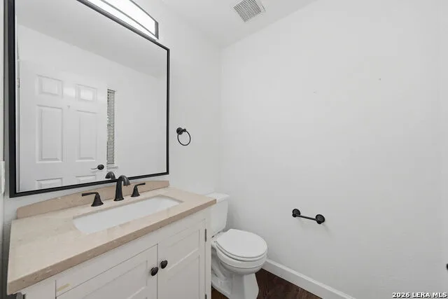 9002 LILAC HL Universal City, TX 78148