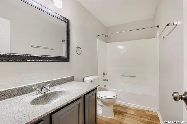 3424 Whisper Blf Schertz, TX 78108