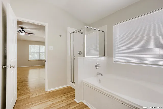 3424 Whisper Blf Schertz, TX 78108