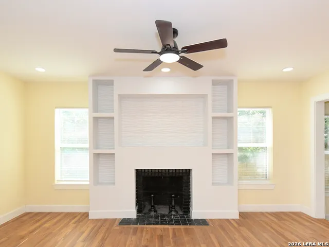 1326 W Lynwood San Antonio, TX 78201