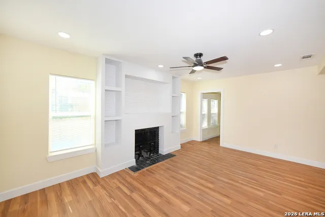 1326 W Lynwood San Antonio, TX 78201