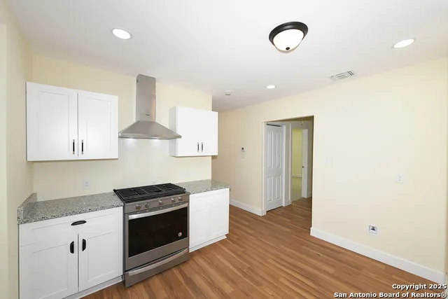 1326 W Lynwood San Antonio, TX 78201