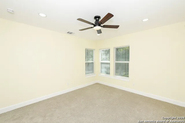 1326 W Lynwood San Antonio, TX 78201