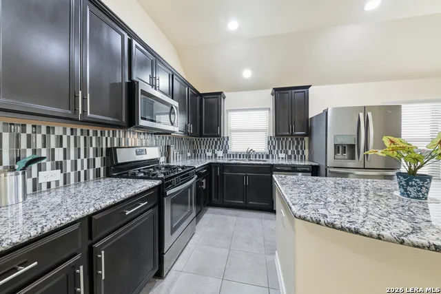 12827 Gordons Haven San Antonio, TX 78253